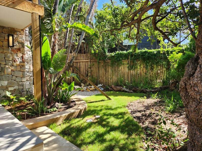 To Let 4 Bedroom Property for Rent in Keurboomstrand Western Cape